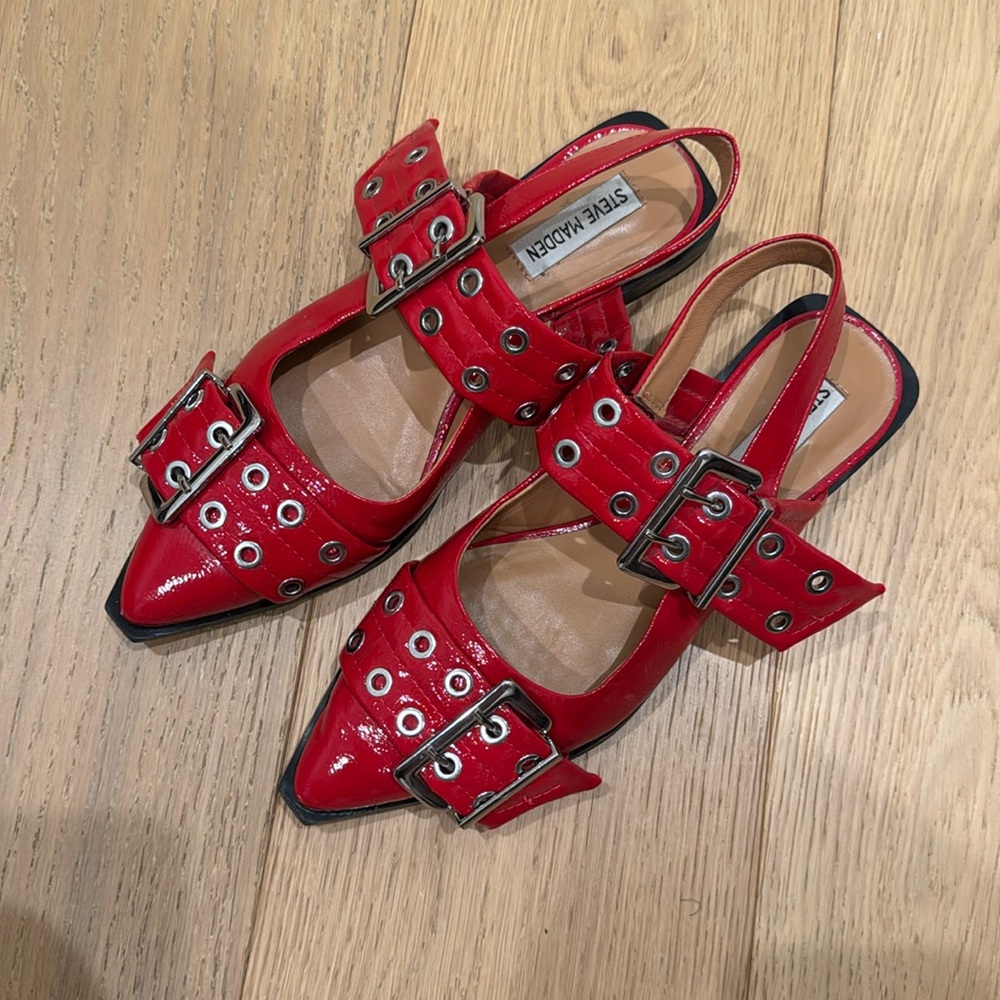 Steve Madden Red flats Size 8.5